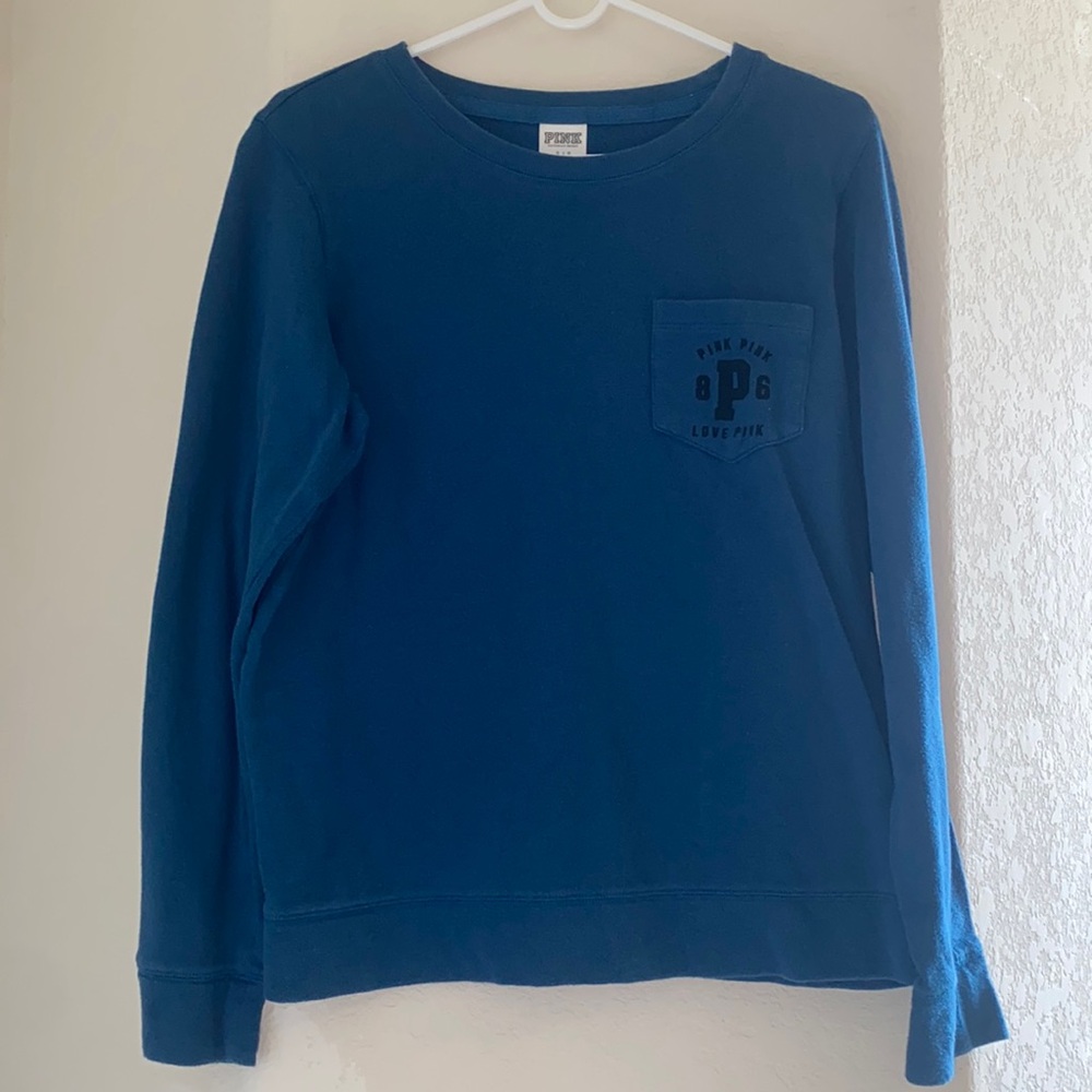 Pink vs sweatshirt size small